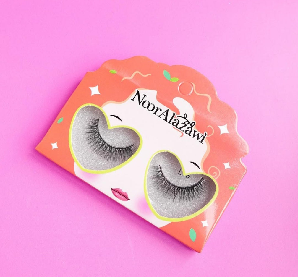 Cute Wispy Eyelashes | Lightweight Natural Look