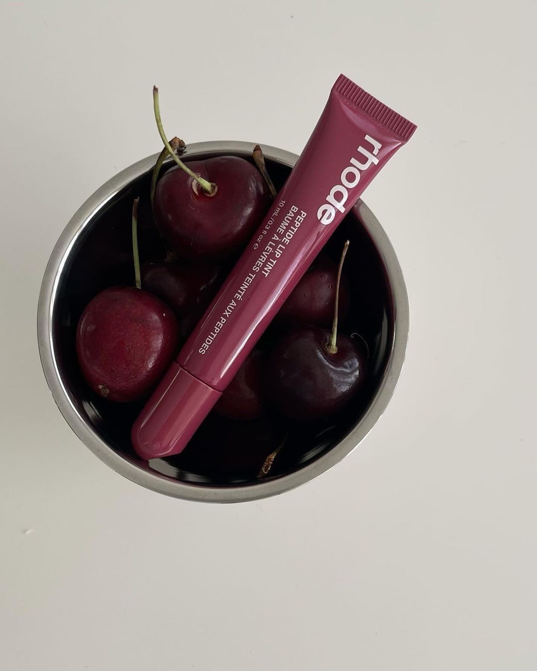 Hydrating Lip Balm in Resberry β Rhode