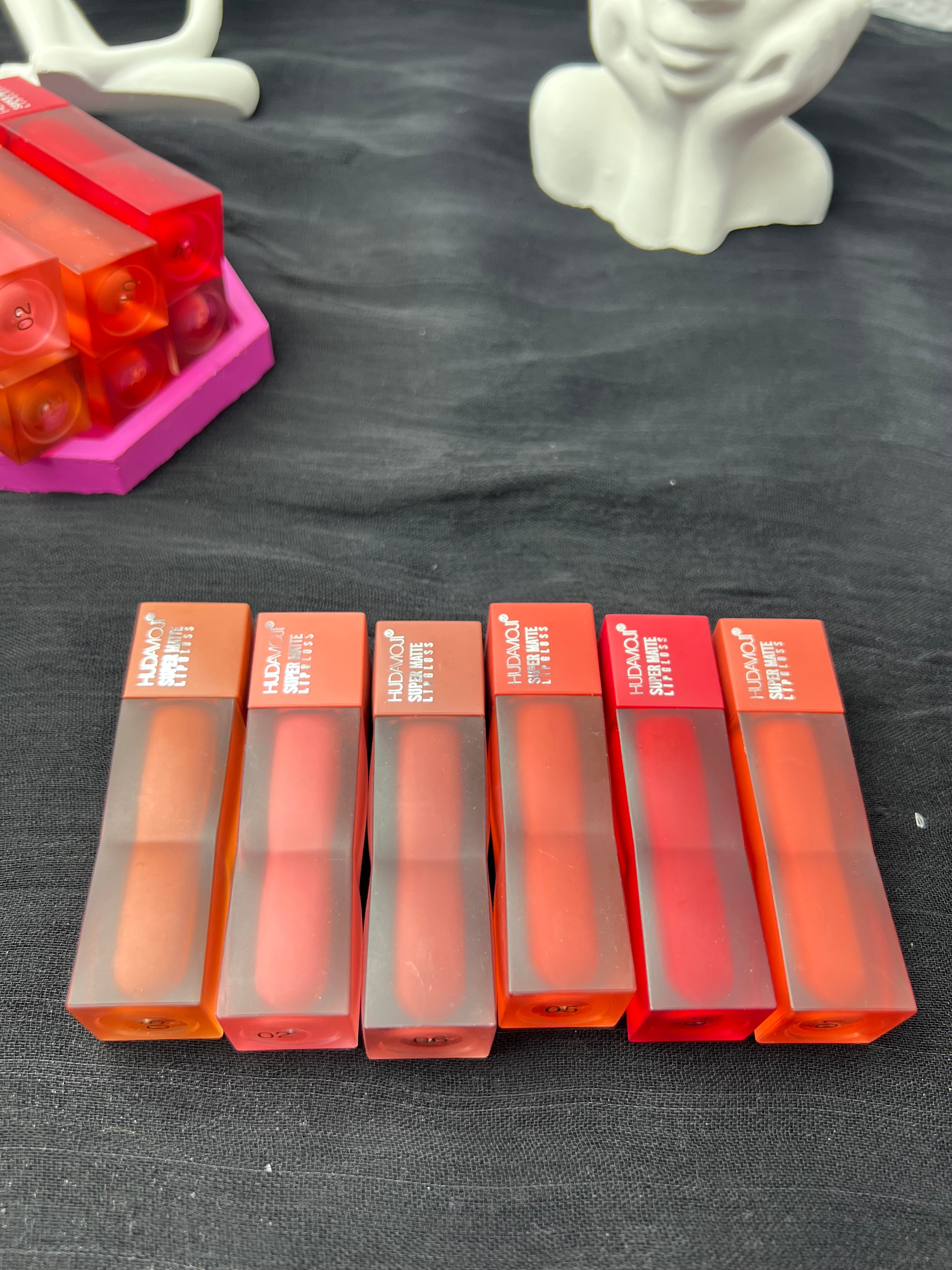 Hudamoji Matte Lip Gloss – Long-Lasting Velvet Finish